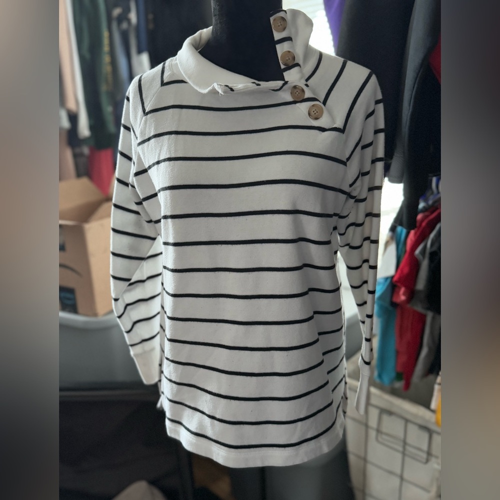 J.Crew striped wide button collar, pullover sweatshirt. Size XS.